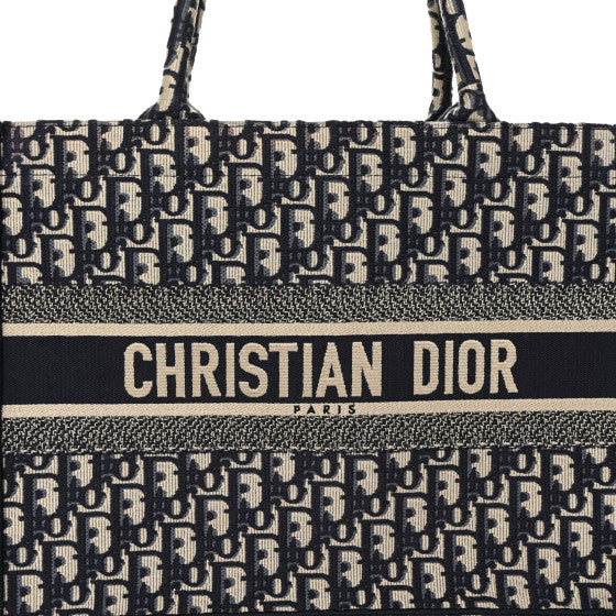 CHRISTIAN DIOR
Oblique Medium