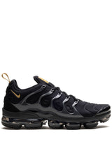 Air Vapormax Plus "Black" sneakers